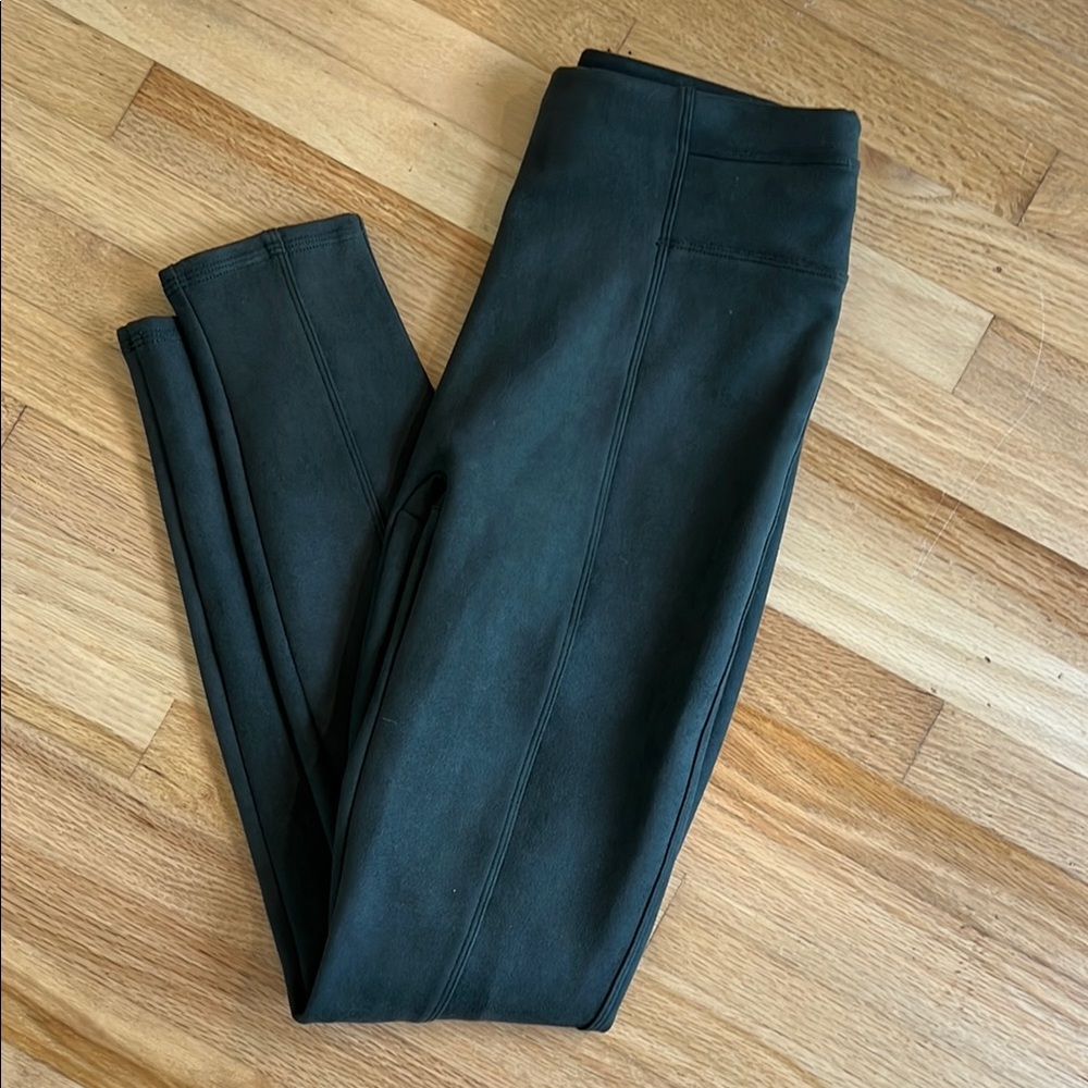 SPANX - Dark Green High-Waisted Suede Legging